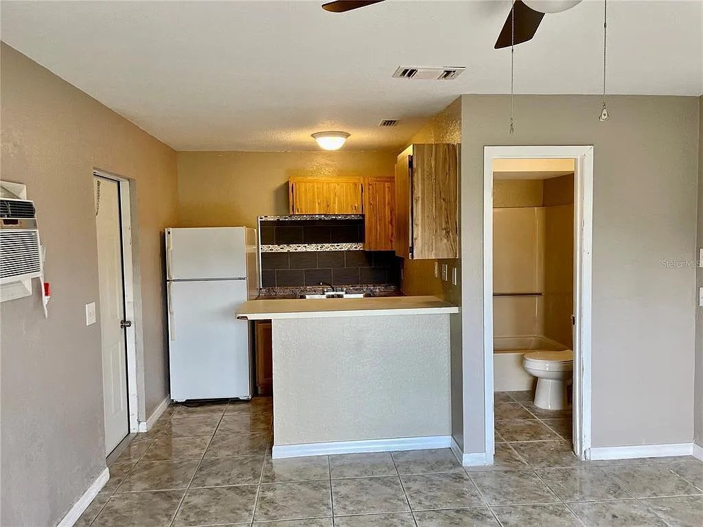 Building Photo - 793 Lucaya Dr
