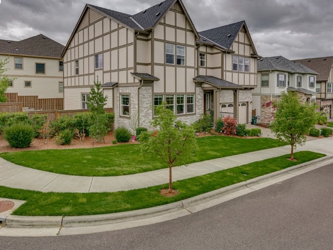 Foto del edificio - 14614 NW Safflower Dr