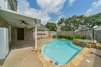 Building Photo - 15738 Fleetwood Oaks Dr