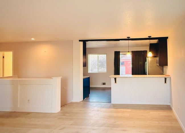 Foto del edificio - 7520 W Oregon Dr