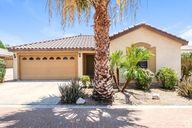 Building Photo - 6145 S Wilson Dr