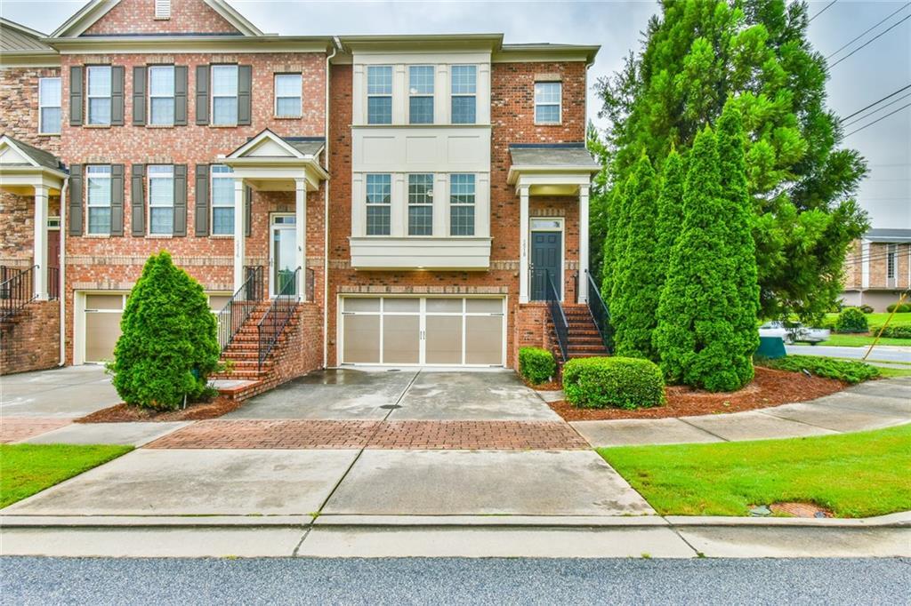 Primary Photo - 1518 Woodbridge Way NE