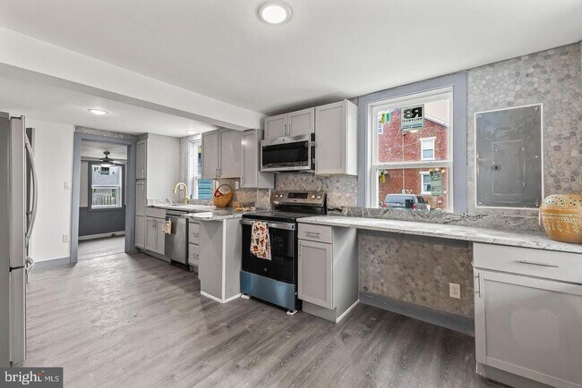 Foto del edificio - 780 White Hall Rd