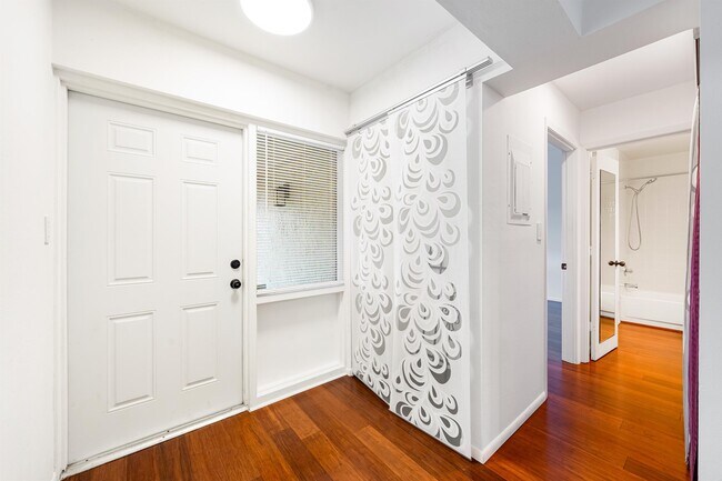 Foto del edificio - 800 Hudson Ave