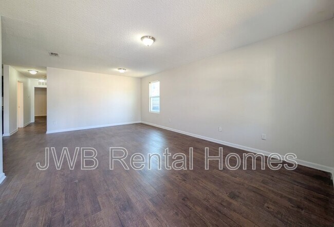 Building Photo - 1156 Monmouth Way