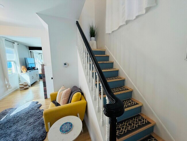 Foto del edificio - 241 Townsend Ave