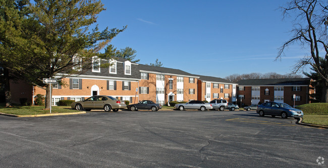 Villages de Queen Anne Apartments - Villages of Queen Anne Apartments