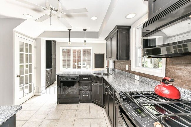 Foto del edificio - 1008 N Liberty St