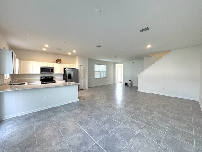 Building Photo - 336 Nine Iron Dr