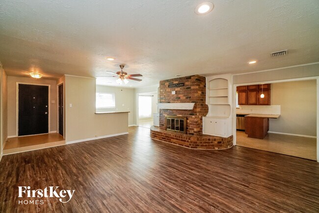 Building Photo - 4611 White Cloud Ln