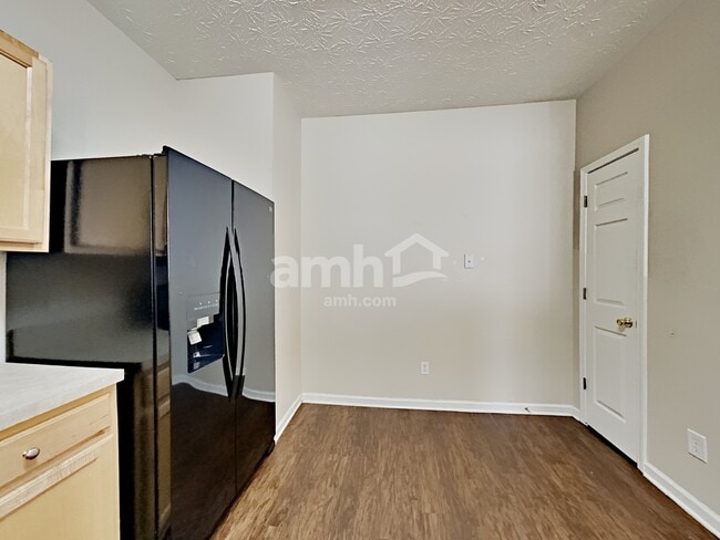 Building Photo - 507 Pond Lillies Rd