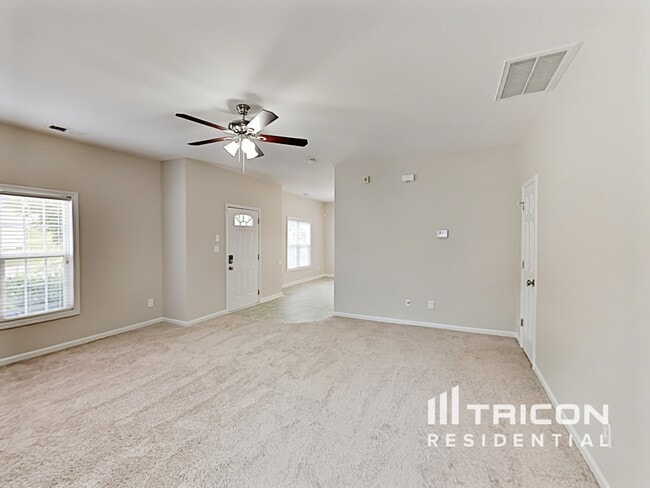 Foto del edificio - 5513 Landreaux Dr