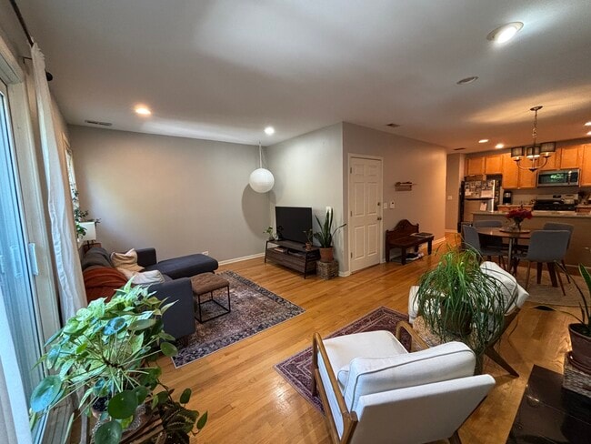 Open concept living room to kitchen - 1241 N Maplewood Ave
