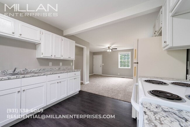 Foto del edificio - Cozy Living with Outdoor Space & Everyday Convenience - Enjoy Your First Month FREE with a 13-Mon...