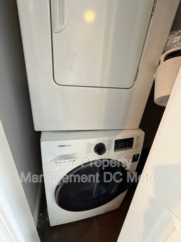 Foto del edificio - 1243 Penn St NE