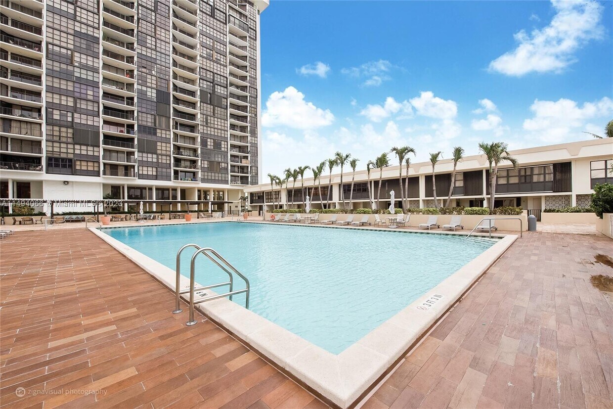 Foto principal - 1901 Brickell Ave