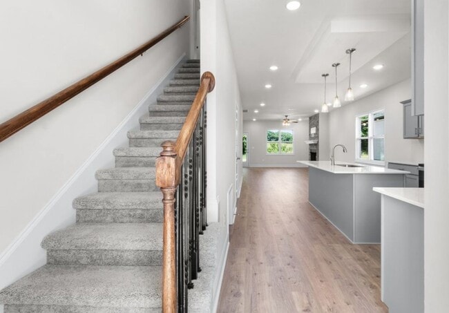 Building Photo - Brand New Rental