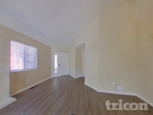 Foto del edificio - 5972 Royal Vista Way