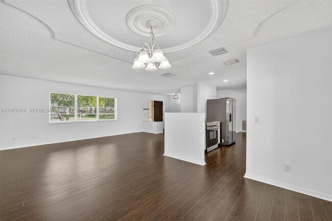 Foto del edificio - 770 SE Hollahan Ave