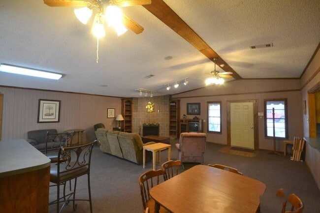 Building Photo - 1661 South St