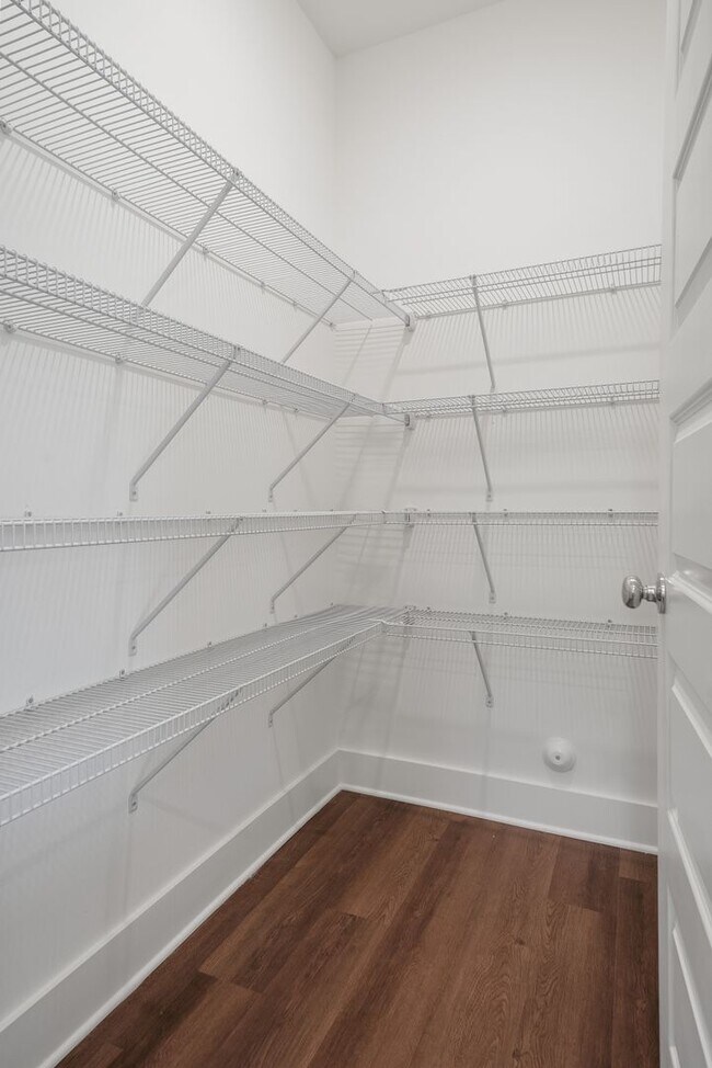 Foto del edificio - 2 Bedroom House with Premium Nature View!