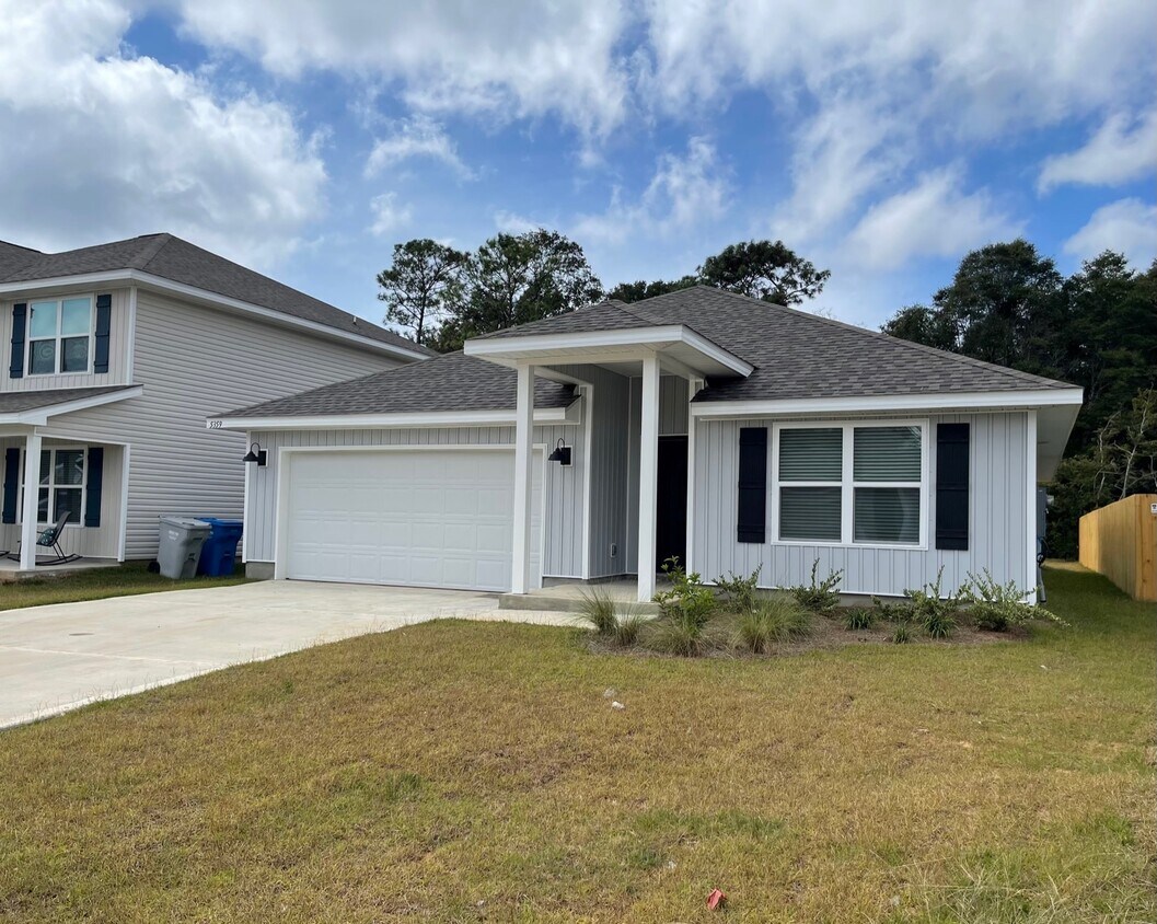 5359 Peach Dr, Milton, FL 32571 House Rental in Milton, FL