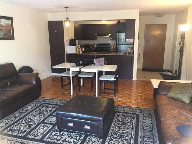 Building Photo - 3470 Durocher