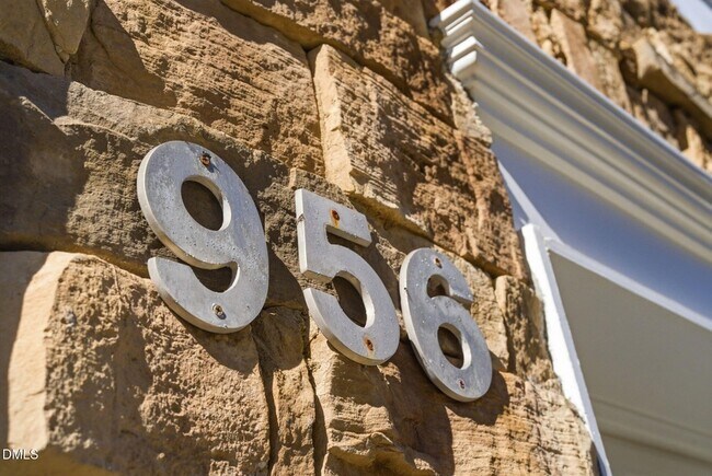 Foto del edificio - 956 Shining Wire Way