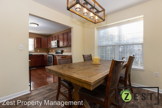Building Photo - 3 br, 2.5 bath House - 3152 Torrent Ln