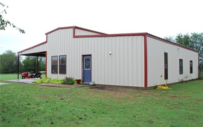 Foto del edificio - 450 Hickory Creek Ct