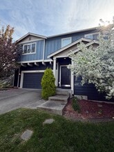 Building Photo - 3100 Eagle Loop NE