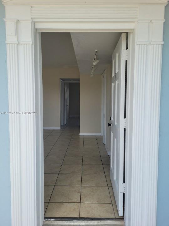 Foto del edificio - 1800 NE 170th St