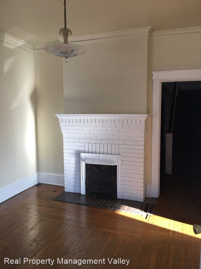 Building Photo - 2 br, 2 bath House - 604 Park Avenue
