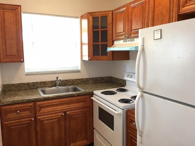 Foto del edificio - 1820 NE 56th St