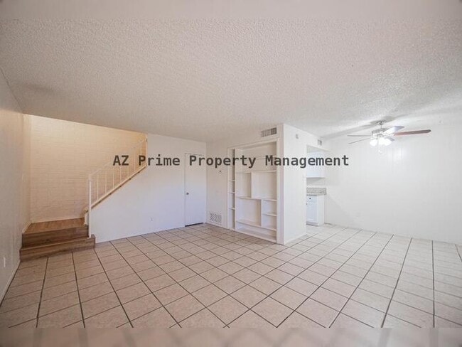 Building Photo - 5040 N 40th Ave