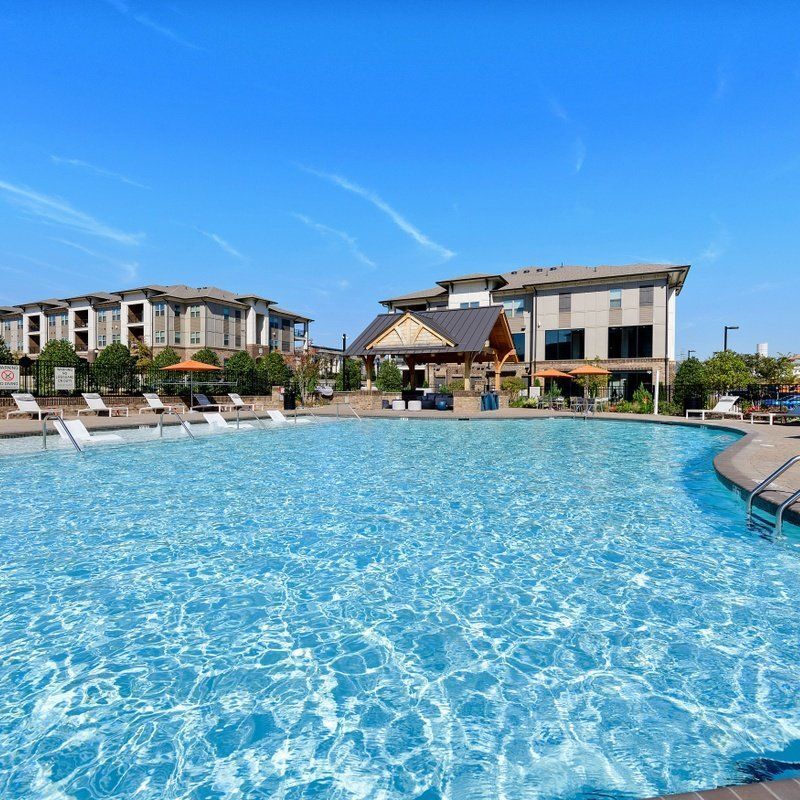 The Luxe of Huntersville Apartments 11418 Elmira Ave Huntersville, NC