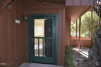 Building Photo - 1521 Vista Del Mar Dr