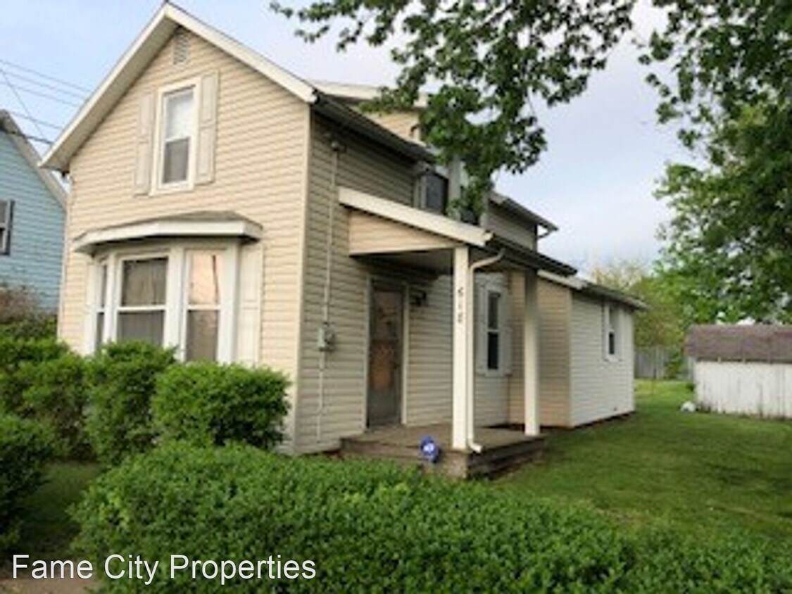 Primary Photo - 2 br, 1 bath House - 618 Young Ave NE