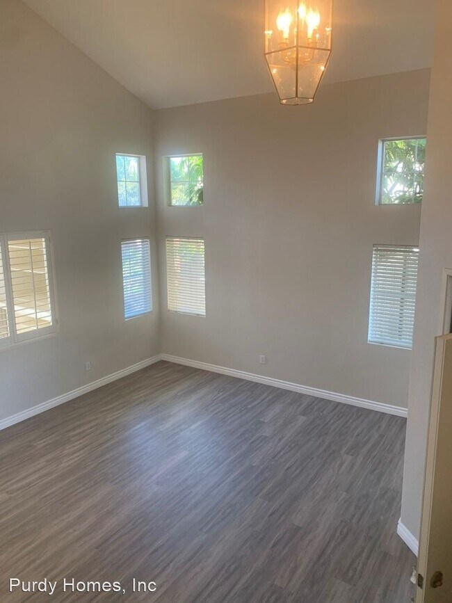 Building Photo - 4 br, 2.5 bath House - 448 Alyssum Way