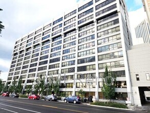 Building Photo - 450 N Arlington Ave