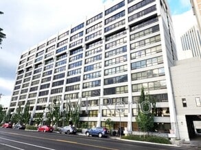 Building Photo - 450 N Arlington Ave