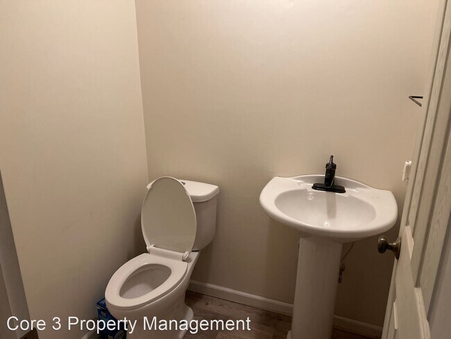 Building Photo - 4 br, 2.5 bath House - 2908 E Griffiths