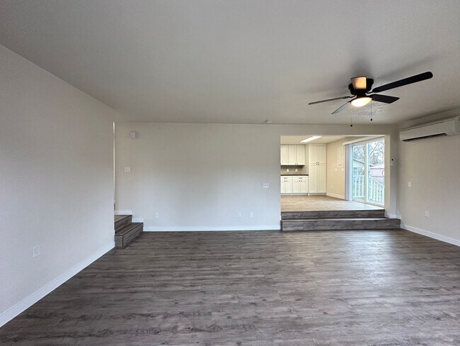Foto del edificio - Remodeled 2 bed 1 bath in Richland