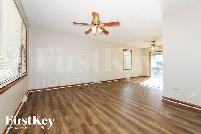 Foto del edificio - 6211 E 150th St