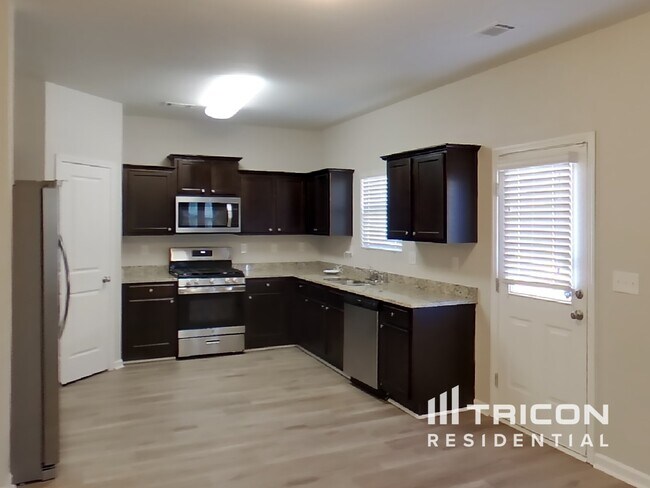 Foto del edificio - 2362 Clapton Ct