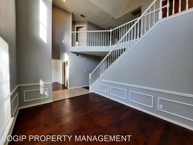 Building Photo - 4 br, 2.5 bath House - 517 Copeland Dr