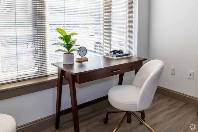 1BR, 1BA - Living Room - 133 South East Commons Apartments