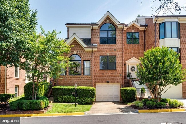 Building Photo - 1498 Hampton Hill Cir