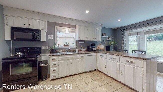 Building Photo - 2 br, 2 bath House - 3803 Nevada Avenue