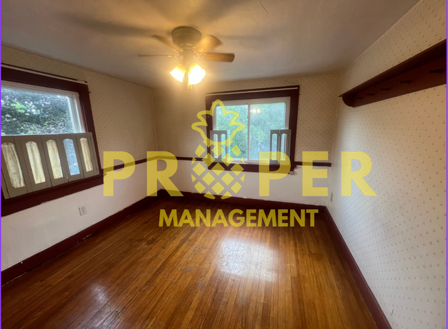 Foto del edificio - Very nice 3 bedroom 1 bathroom house for r...